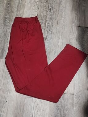 Women's Red Leggings - Classic Casual Fit